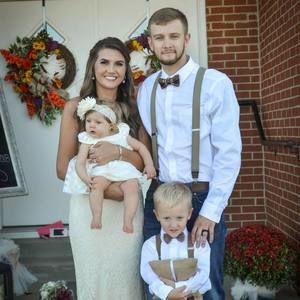 Meet your Posher, Cara